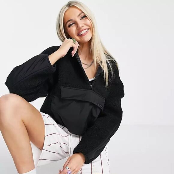 NWT Nike Jordan Cozy Girl Women’s Black Dark Smoke Grey Fleece Pullover Hoodie M - Picture 4 of 10